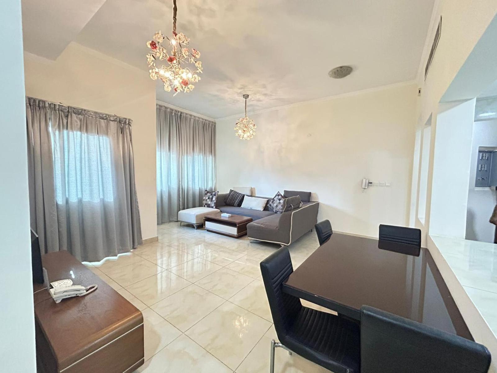 Al Hayat Suites Apartment Manama Exteriör bild