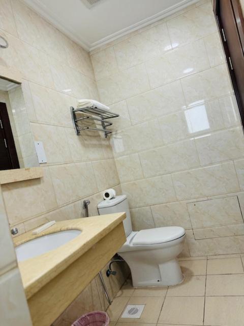 Al Hayat Suites Apartment Manama Exteriör bild