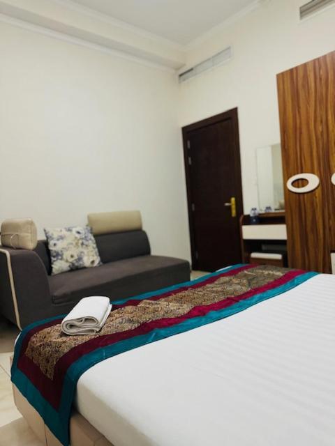Al Hayat Suites Apartment Manama Exteriör bild