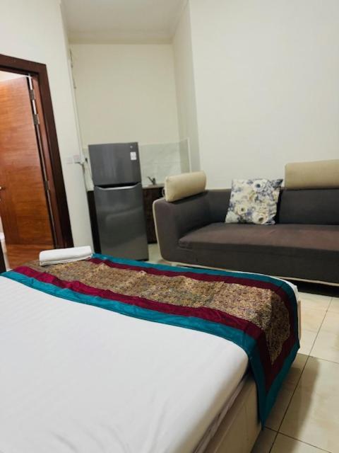 Al Hayat Suites Apartment Manama Exteriör bild